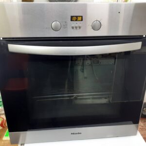 Фурна за вграждане MIELE
